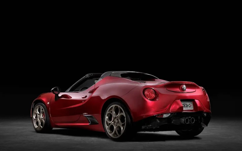 Xe alfa romeo 4c thiết kế đặc trưng tạo dấu ấn riêng biệt