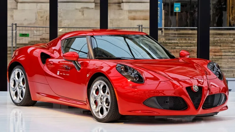 Đẳng cấp vượt trội với xe alfa romeo 4c sang trọng