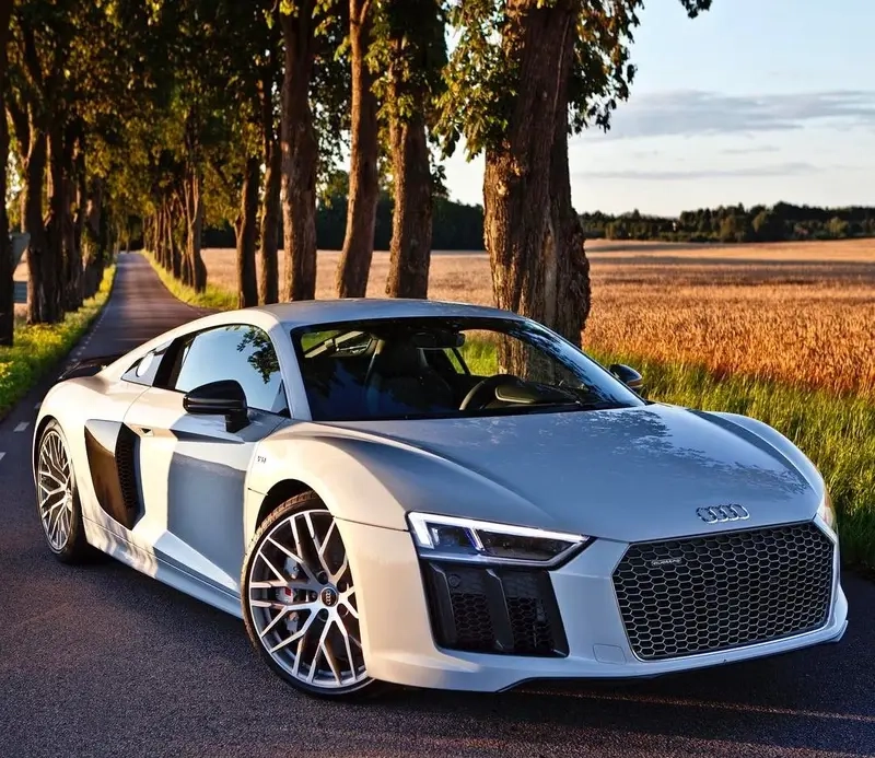Audi R8 là xe gì?