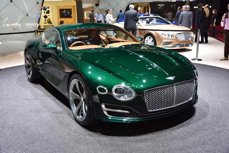 Tỏa sáng đẳng cấp cùng ảnh xe Bentley cao cấp