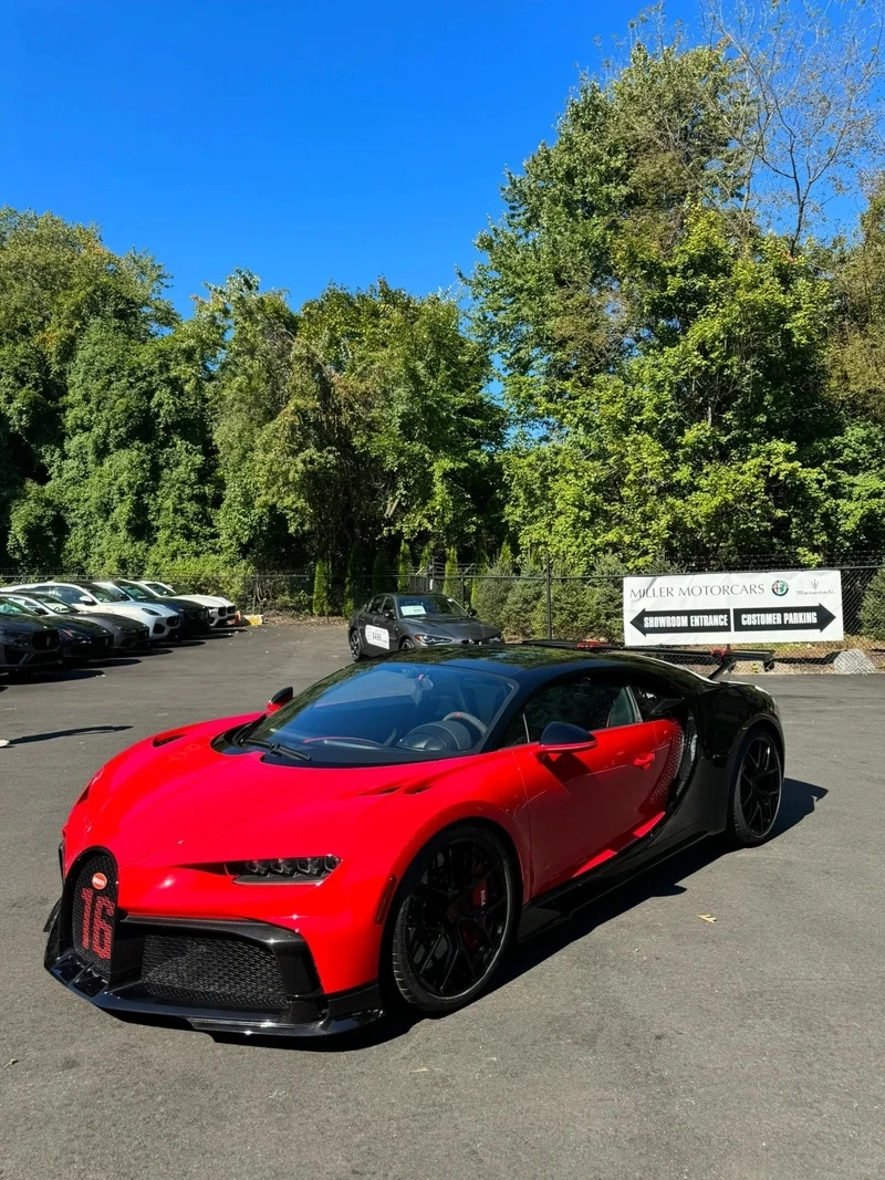 Check-in siêu chất với Bugatti Chiron chụp ảnh đẹp