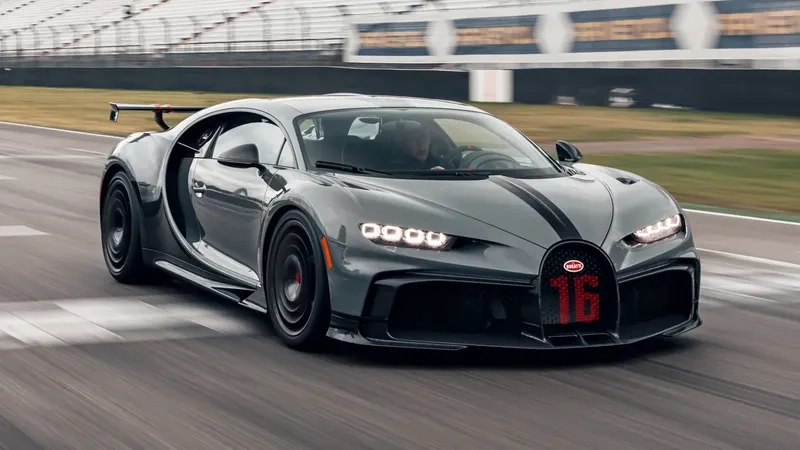 Hình bugatti chiron super sport tại Việt Nam cực hiếm