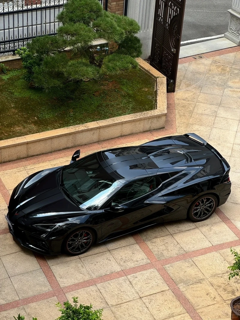 Phiên bản đời mới nổi bật chevrolet corvette đời mới