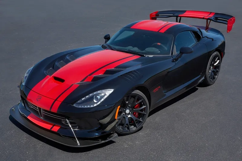 Trang trí máy tính với xe dodge viper nền máy tính sống động