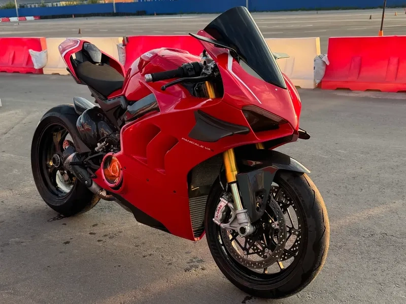 Thiết kế sportbike Ducati 959