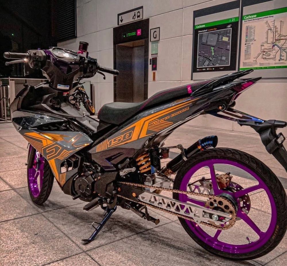 Exciter 150 độ mâm Racing Boy 5 cây màu đen cứng cáp thể thao