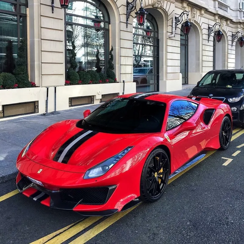 Xe ferrari tại Việt Nam thu hút mọi ánh nhìn