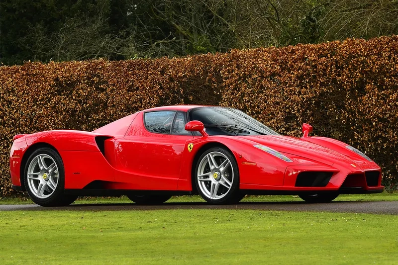 Tải ngay xe ferrari wallpaper đẹp mắt cho điện thoại