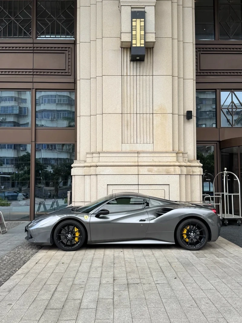 Phiên bản đời mới hiện đại ferrari 488 đời mới