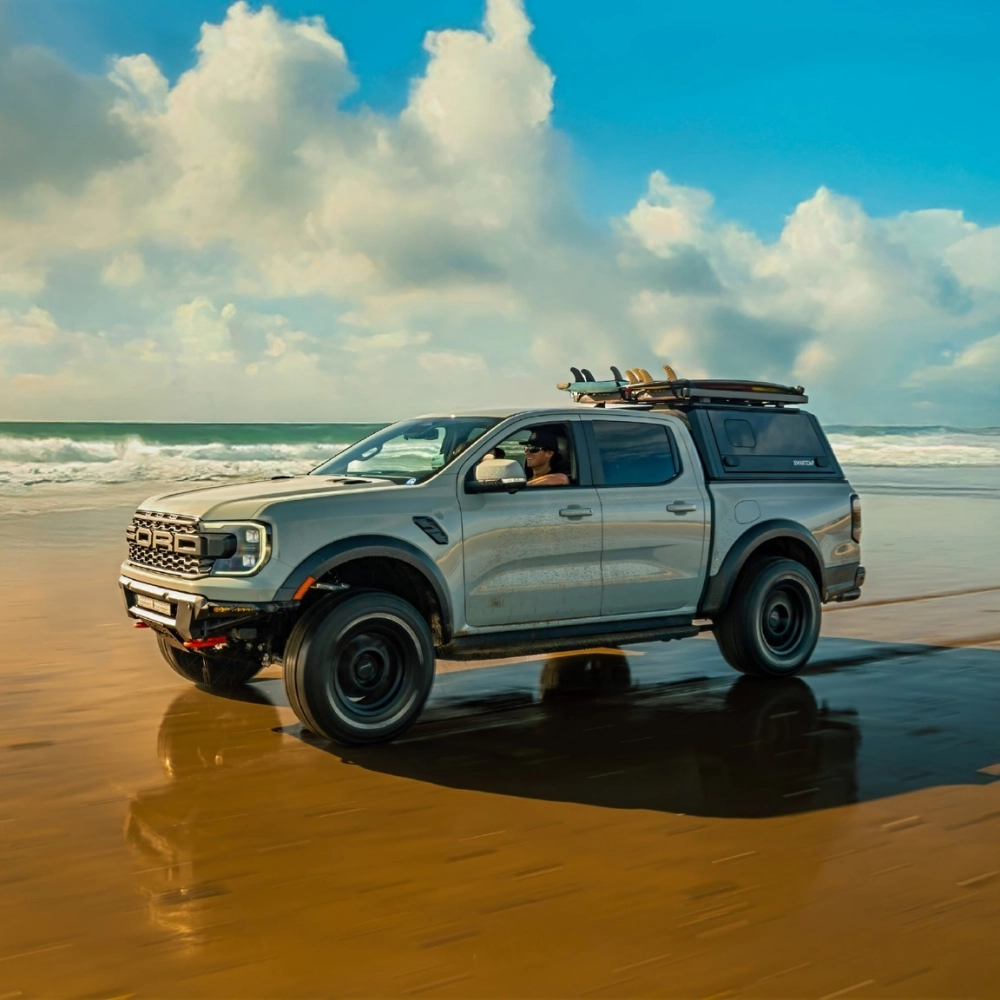 Ford Ranger độ mâm màu đen thể thao tại cửa hàng độ xe uy tín