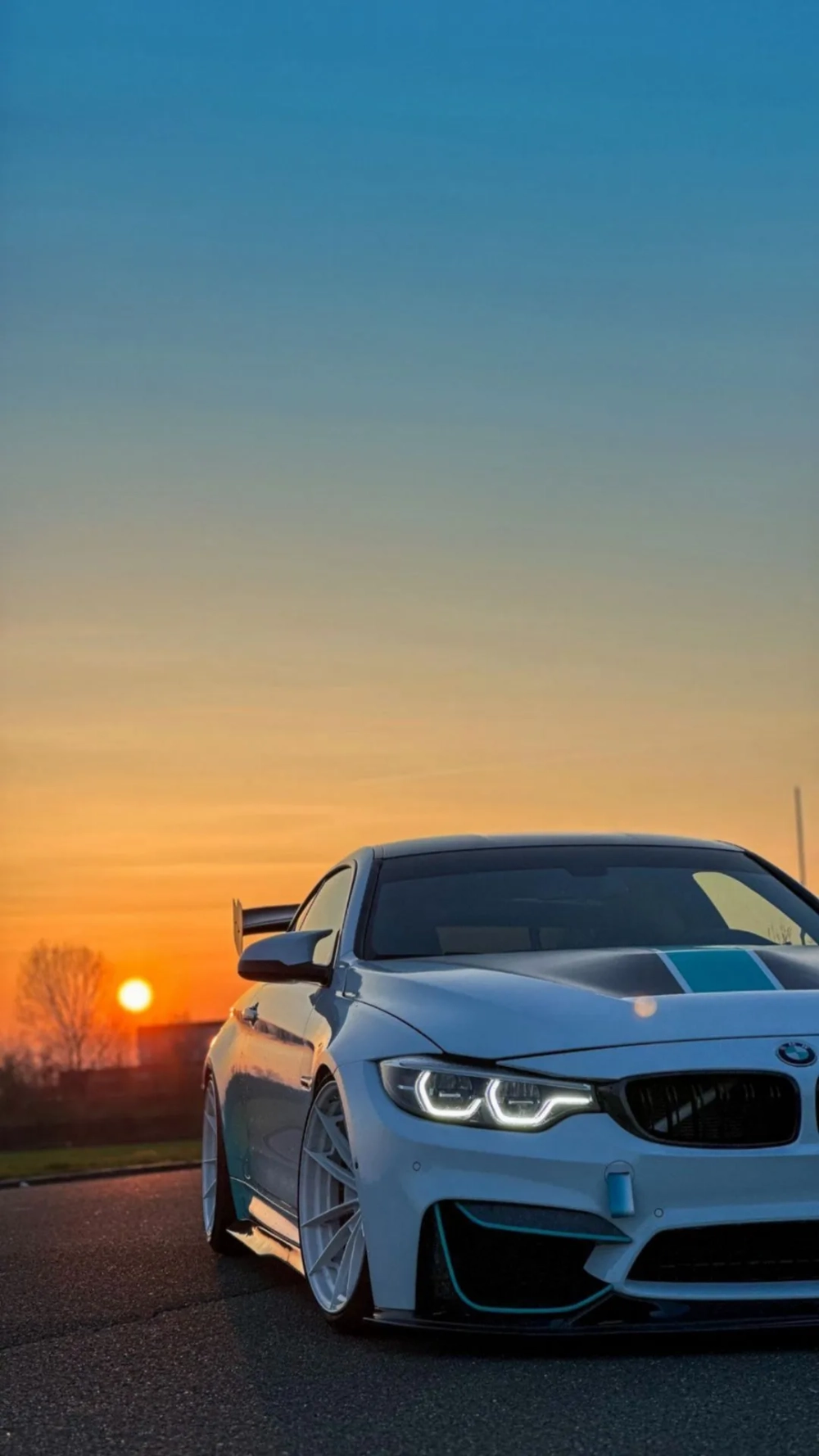 Thể hiện đẳng cấp cùng hình nền xe iphone full hd