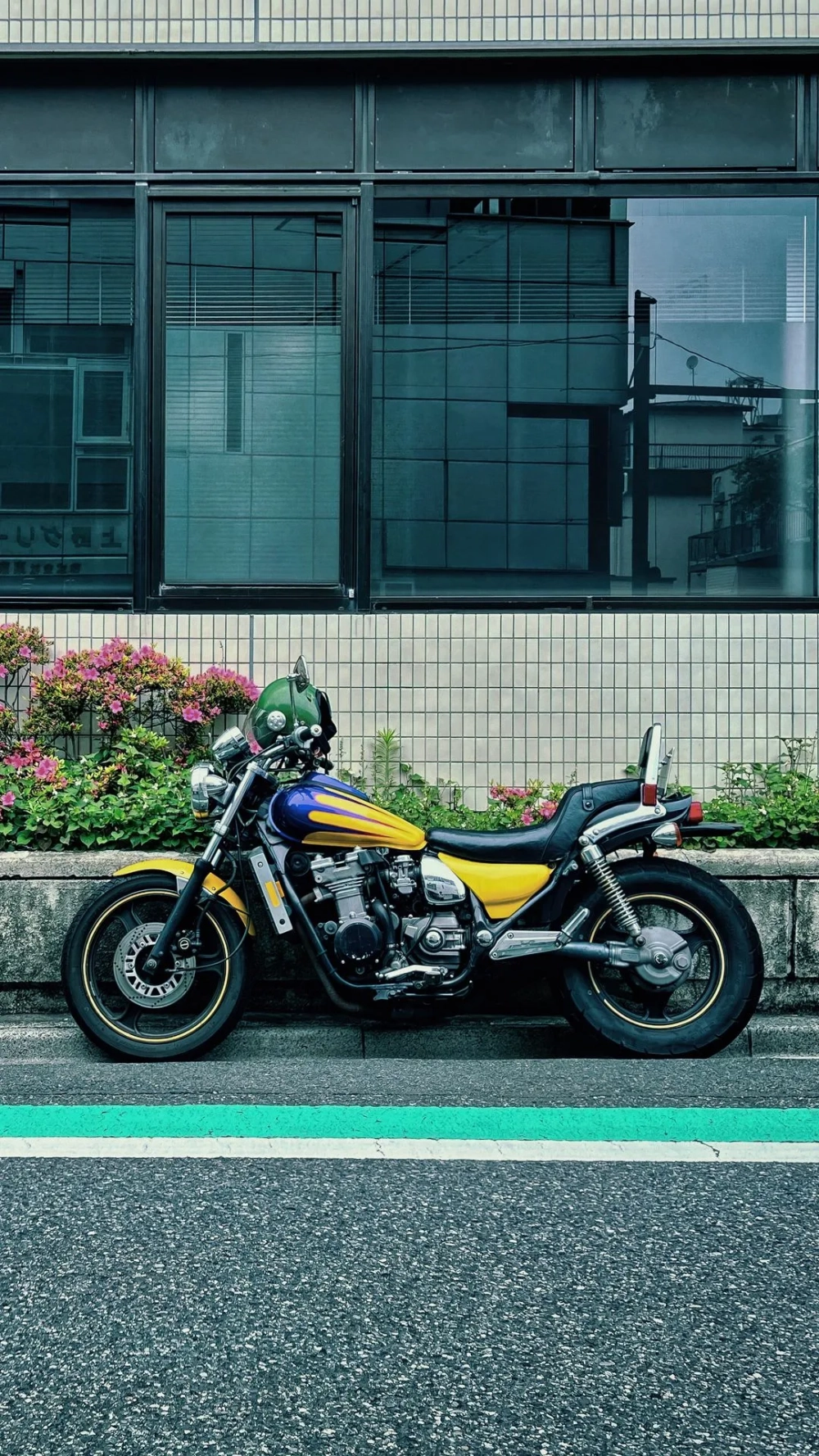 Tận hưởng hình nền xe máy cho điện thoại phong cách