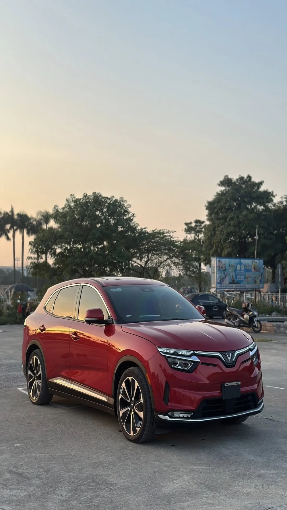 Màn hình sắc nét nhờ hình nền xe vinfast 4k