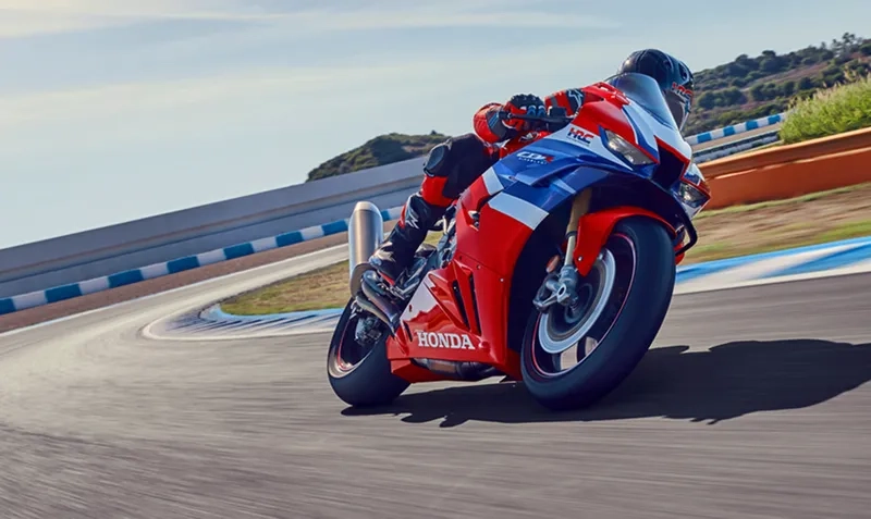 CBR1000RR SP2 trên đường đua