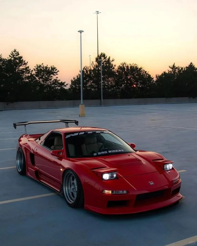 Trên đường đua tỏa sáng Honda NSX đường đua