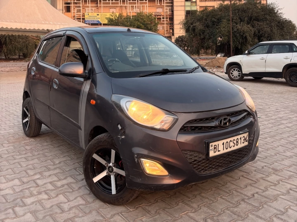 Chi tiết xe i10 độ mâm 6 chấu kép phay xước phối đen đẹp mắt