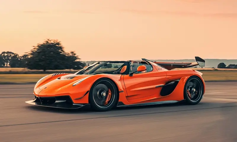 Tinh xảo với ảnh Koenigsegg Jesko chi tiết thân xe