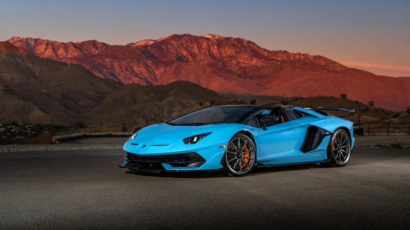 Lamborghini aventador svj tp hcm trình làng trên phố sôi động