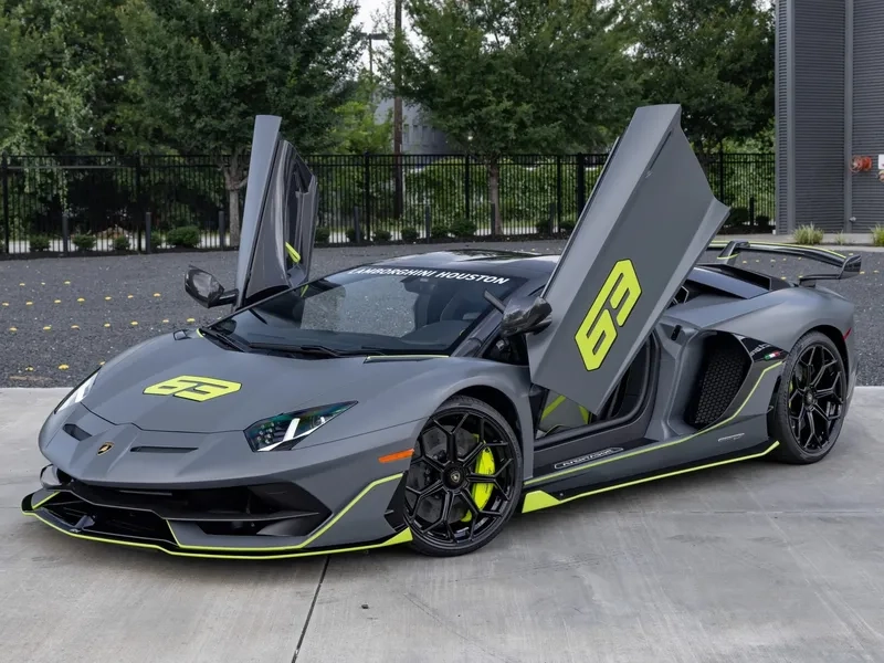 Chiêm ngưỡng phối cảnh lamborghini aventador svj đầy ấn tượng