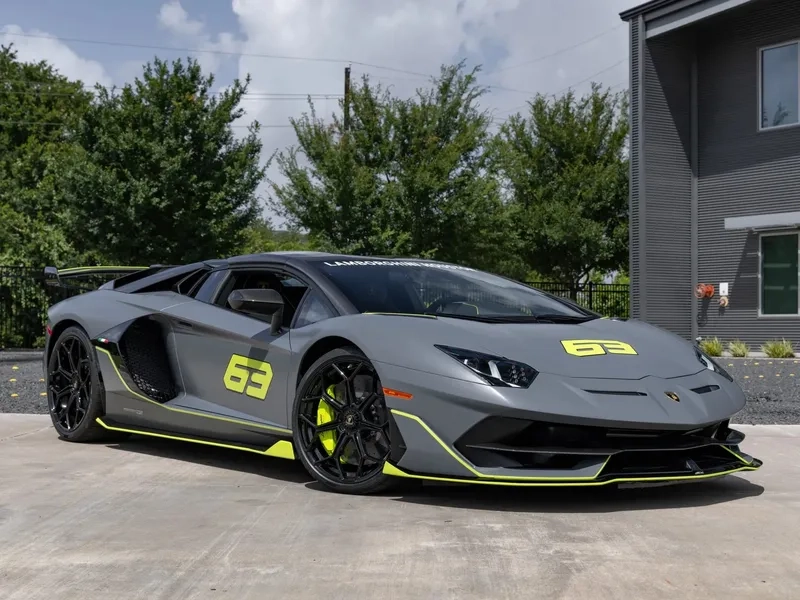 Khám phá chi tiết ngoại thất svj nổi bật trên từng đường nét