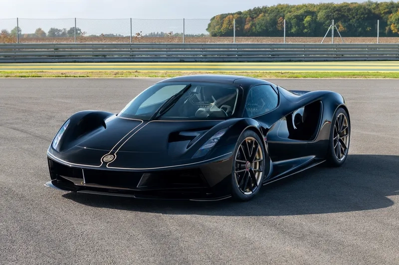 Chiêm ngưỡng xe lotus evija tốc độ cao ấn tượng