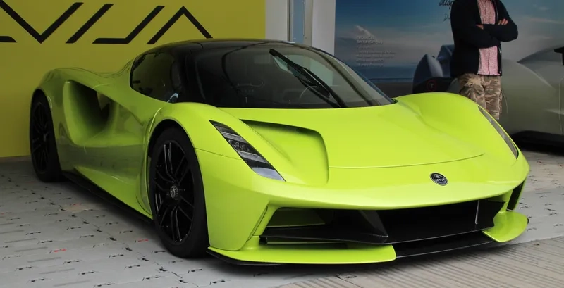 Lotus evija hệ thống động cơ điện siêu mạnh mẽ