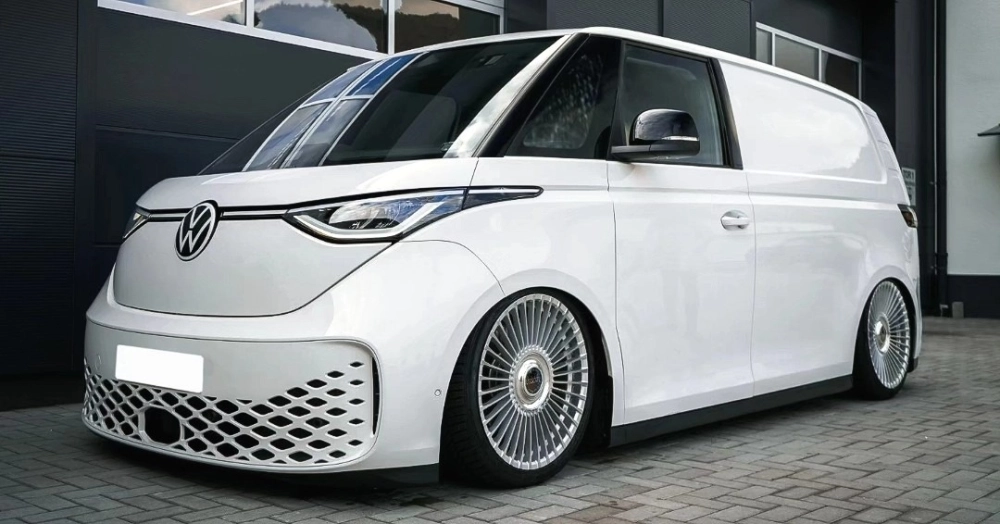 Xe điện Volkswagen độ mâm đa chấu bạc kích thước lớn ấn tượng