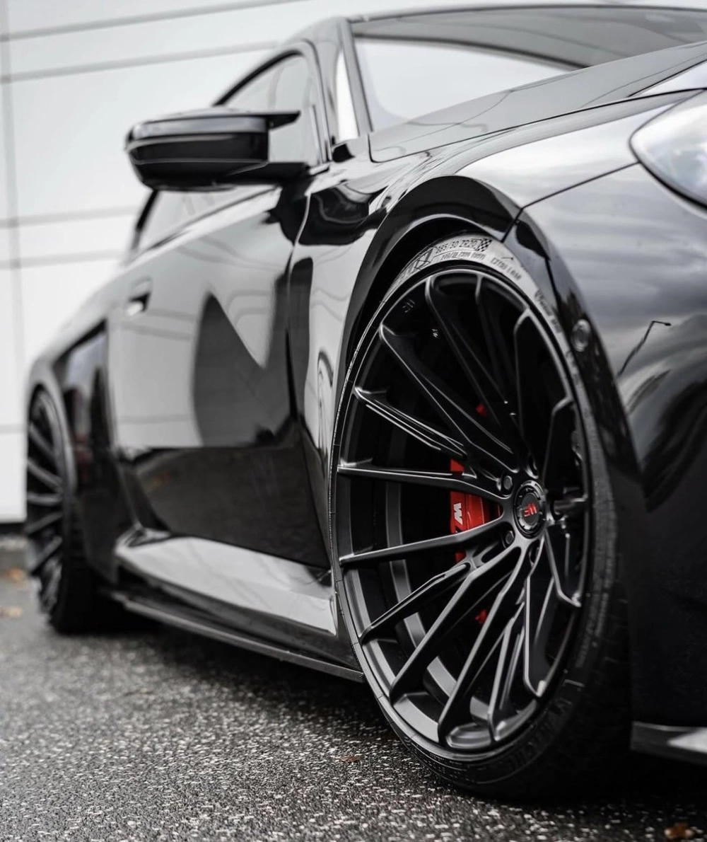 Bộ mâm xe đẹp đa chấu sơn đen thể thao kết hợp cùm phanh đỏ