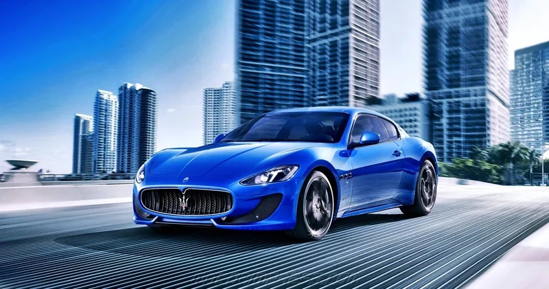 Logo xe maserati nổi bật trên mọi dòng xe sang trọng