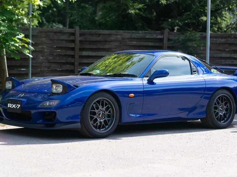 Khám phá sức mạnh Mazda RX7 FD