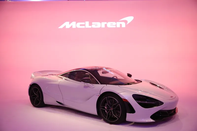 Trải nghiệm xe mclaren tốc độ cao mạnh mẽ ấn tượng