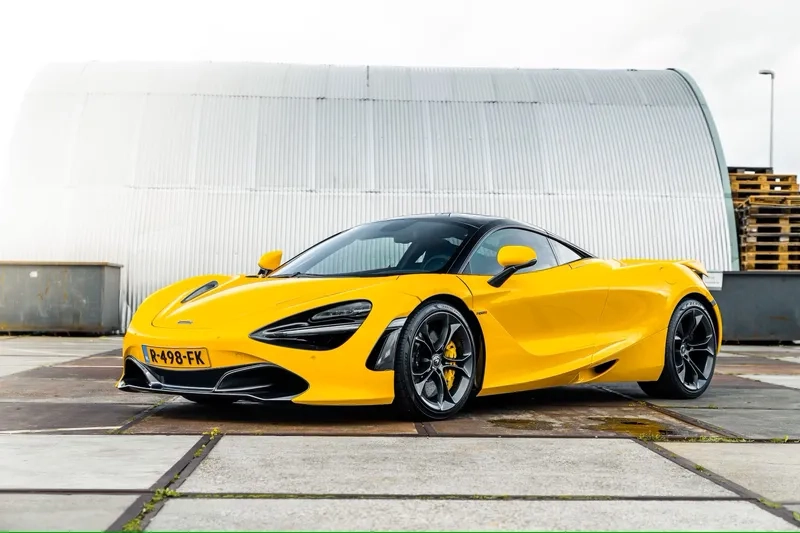 McLaren P1 trên đường phố phô diễn sức mạnh tuyệt đối
