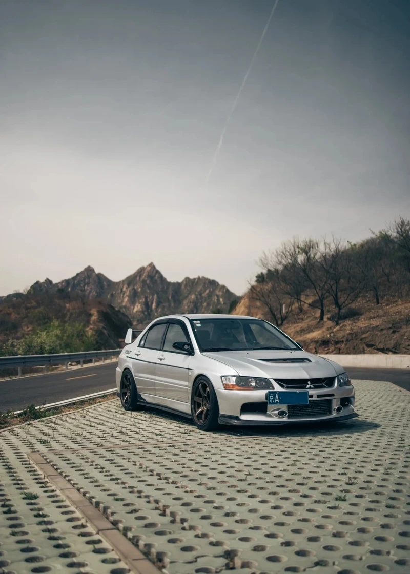 Góc chụp nghệ thuật Mitsubishi Lancer Evolution góc chụp nghệ thuật