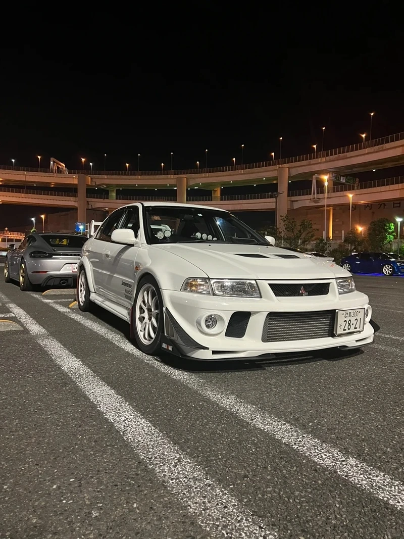 Mitsubishi Lancer Evolution đậm chất JDM