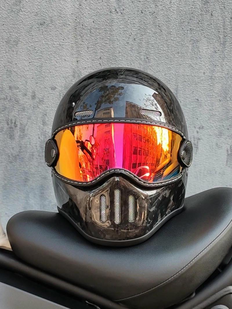 Mũ fullface cho ảnh mô tô thêm chất nghệ thuật