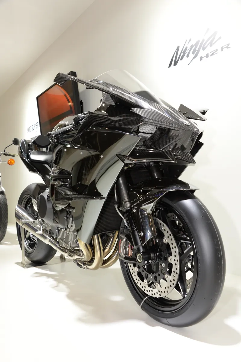 Đánh giá Ninja H2R tốc độ tối đa