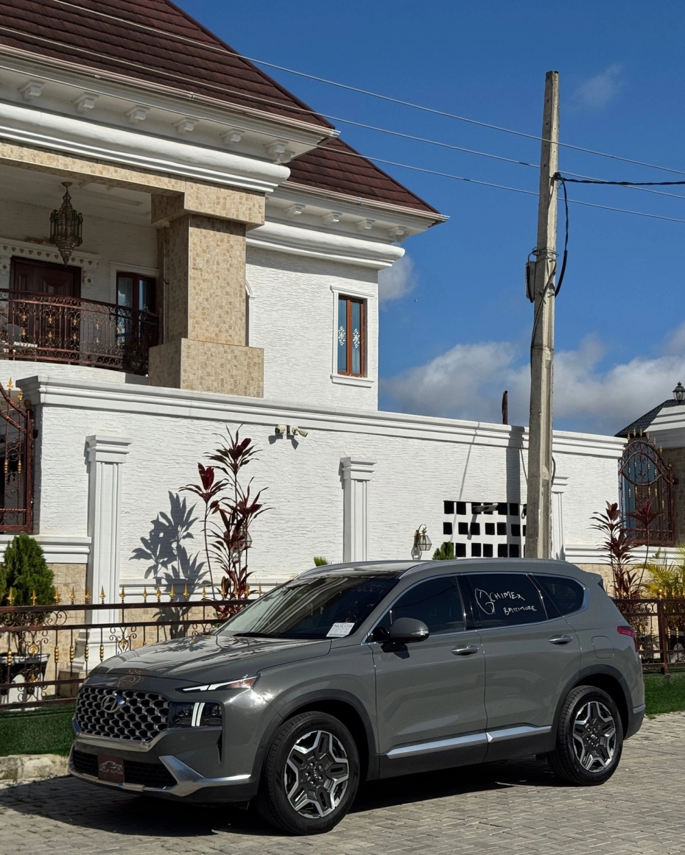 SantaFe độ mâm phay bóng thiết kế độc đáo xe màu đen bóng bẩy