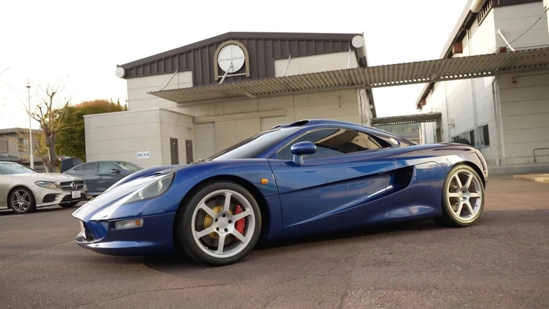 Thiết kế tinh tế cùng xe 2 cửa coupe