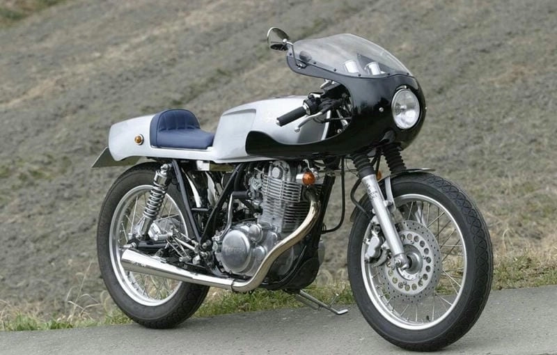 Cafe racer khám phá đường phố đầy cảm hứng