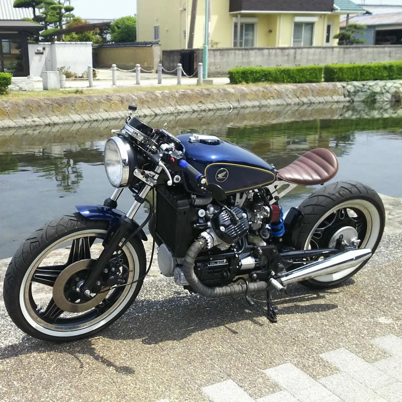 Cafe racer vintage ảnh mang hơi thở hoài niệm