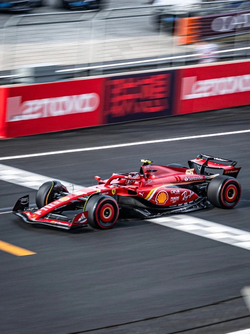 Pit stop thần tốc xe đua F1 pit stop