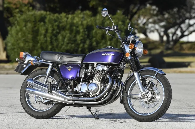 Thiết kế Kawasaki ZX-10R 4 máy