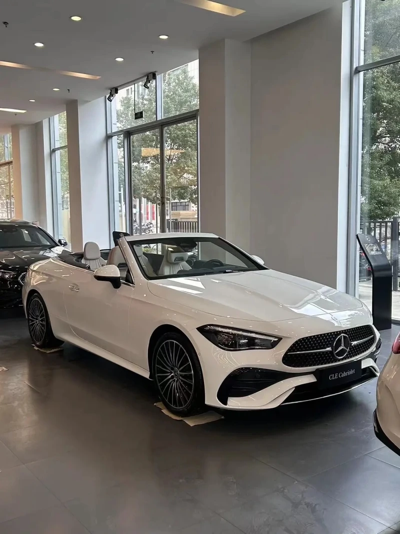 Du lịch thoải mái xe mui trần du lịch