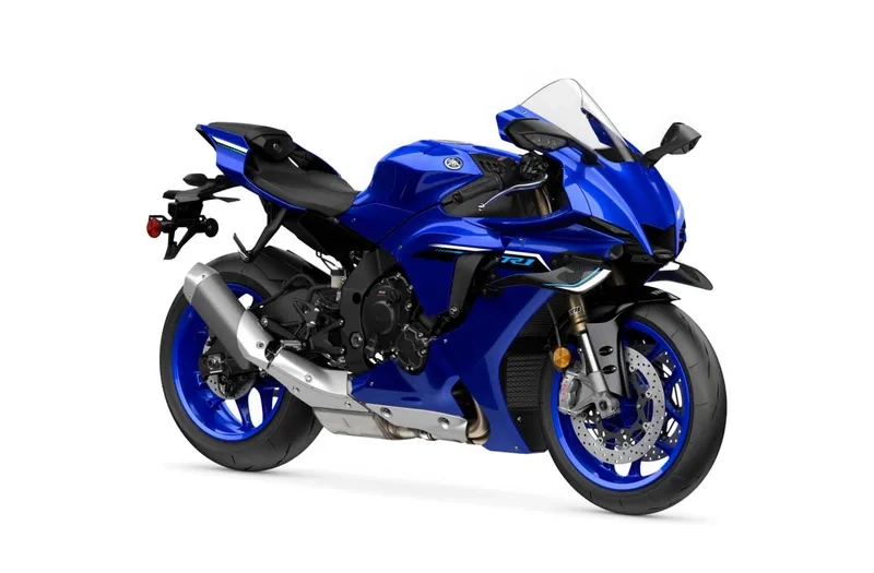 Góc nghiêng mạnh mẽ Yamaha R1 2022