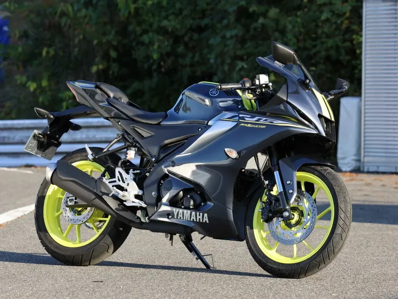 Tư vấn R15 có nên mua