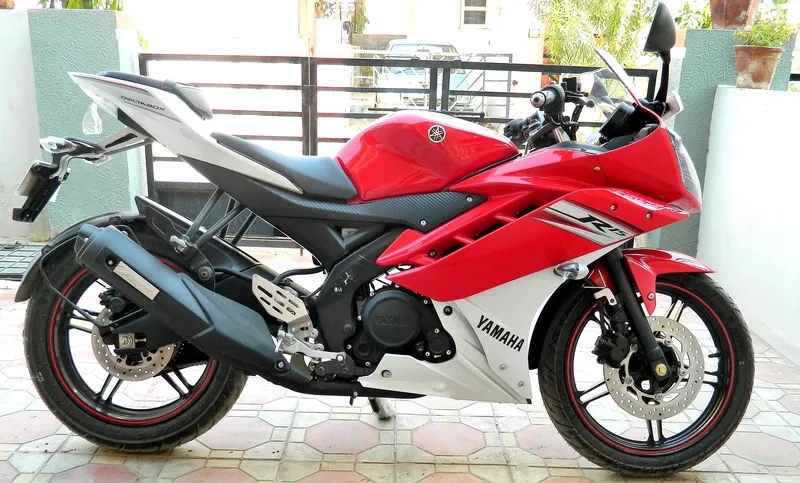Thiết kế hiện đại Yamaha R15 V4