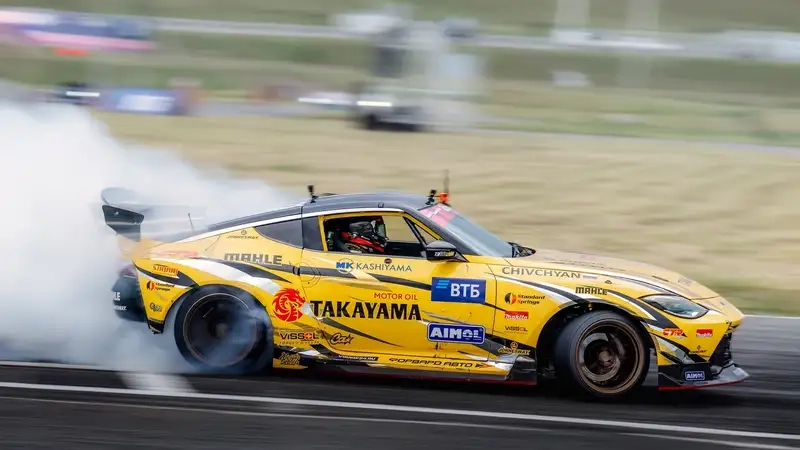 Xe độ drift thể thao cá tính và mạnh mẽ