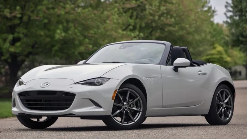 Biểu tượng xe thể thao mui trần Nhật Bản Mazda MX-5
