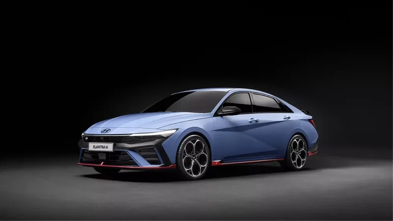 Khám phá sức mạnh mẫu sedan hiệu năng cao Hyundai Elantra N