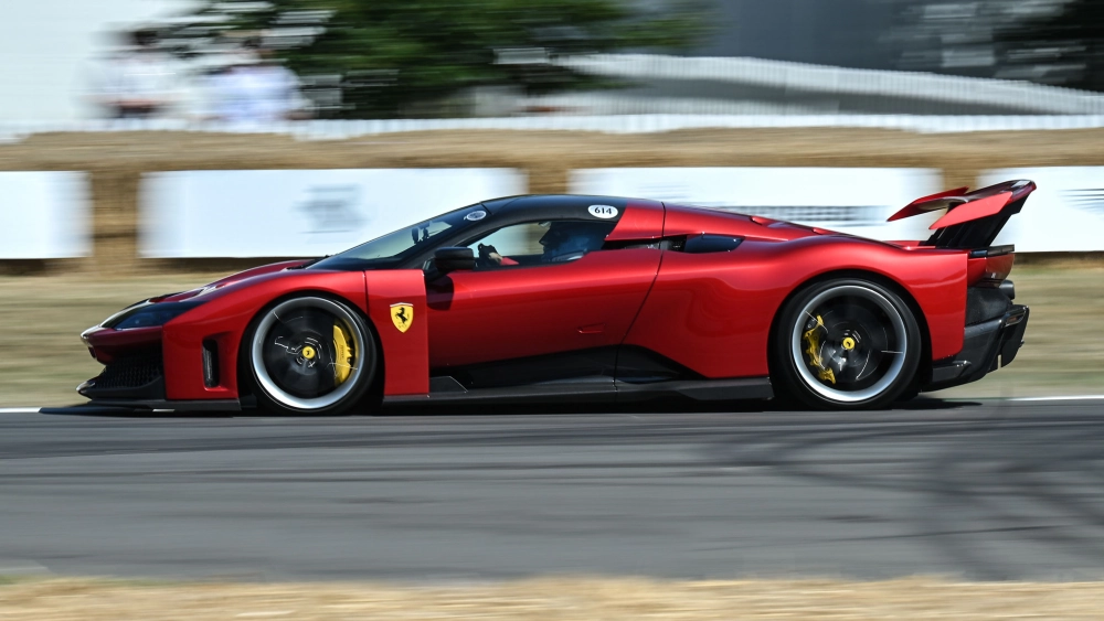 Khám phá chi tiết thông số kỹ thuật Ferrari F80 khủng